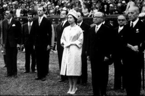 Piazza di Siena, cento anni tra re e regine, star del cinema e icone del jet set mondiale