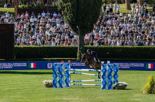 Master Talent Giovani Cavalli  Kiss and Fly e Deboi vincono finali sei e sette anni