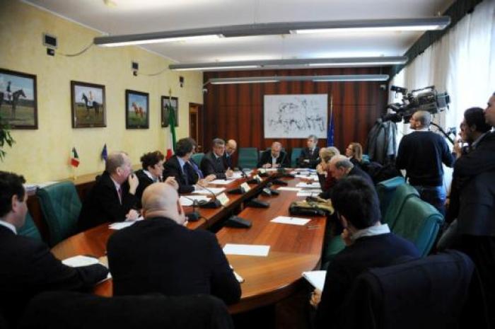 In home page il Presidente dell'Unione Concetto Mazzarella. Sopra una panoramica della conferenza stampa. foto G.Caldani