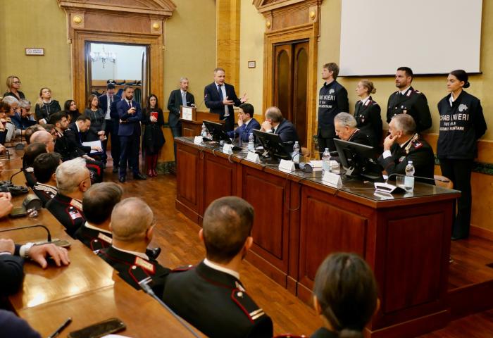 Ippica. Lollobrigida: Arma riacquista sua funzione a tutela settore