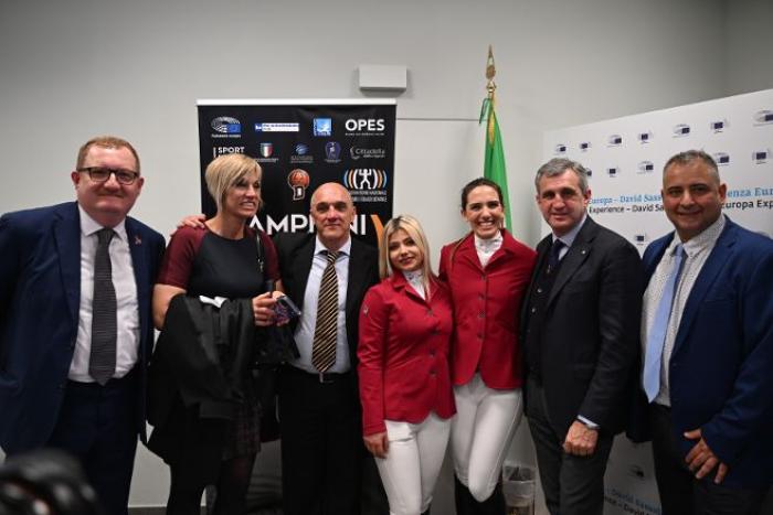 Cavallo: atleta  ma  spesso molestato
