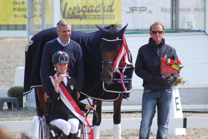 Sara Morganti, campionessa paralimpica, racconta come cavalca il dolore e la vita