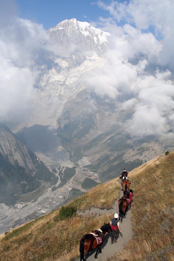 Valle d'Aosta, corso di aggiornamento per tecnici turismo equestre