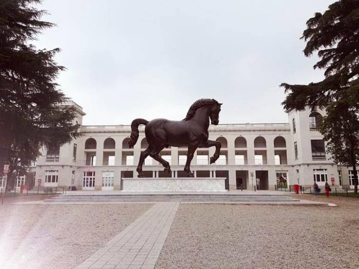 La primavera di Milano galoppo ! La primavera di Milano galoppo !
