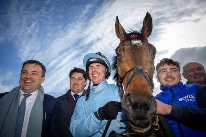 Emmet Mullins e il jockey Donagh Meyler, vincono l' Irish Grand National a Fairyhouse