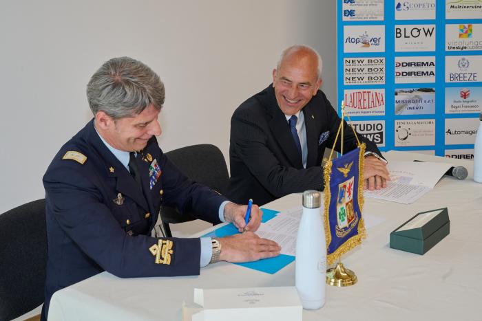 Aeronautica Militare trova casa per sport equestri  :   firmato protocollo con Sporting Club Monterosa
