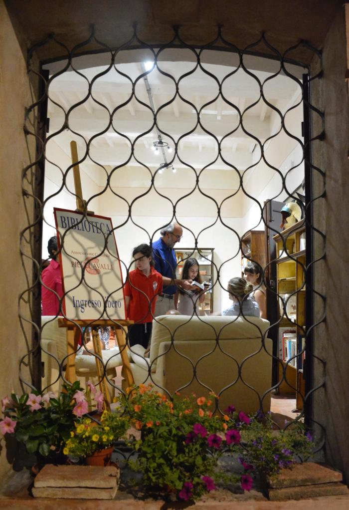 Città della Pieve, inaugurata la Biblioteca Equestre