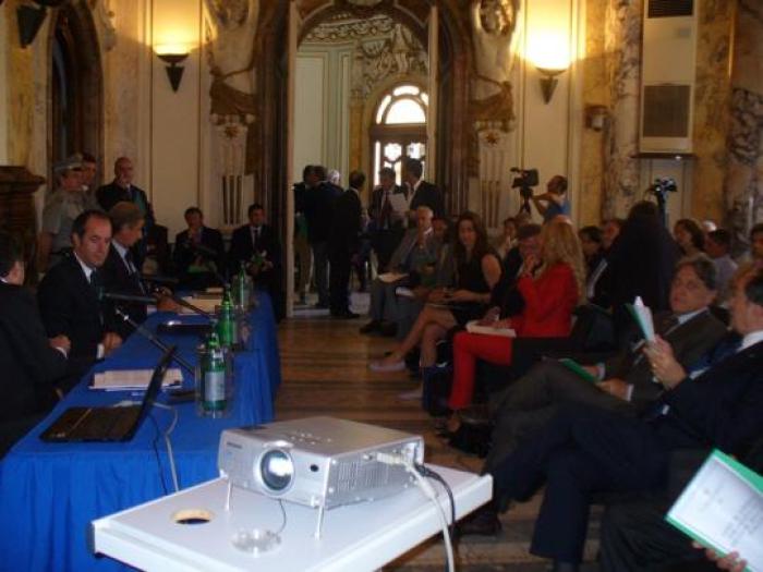 Un momento della conferenza di presentazione del \'\'piano strategico per l\'ippica\'\'