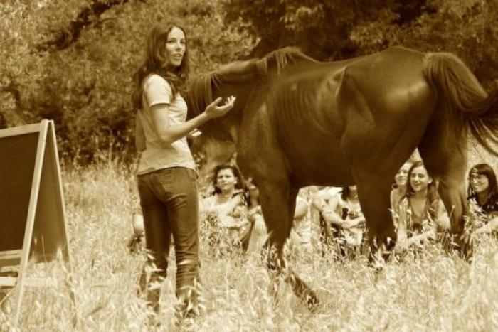 José Schoorl insieme agli studenti dell\'Università di Teramo José Schoorl insieme agli studenti dell\'Università di Teramo