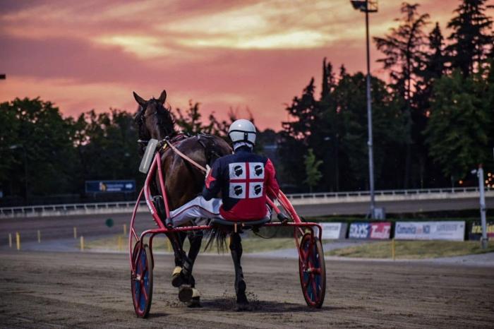 Torino bella di notte, interessante mercoled&igrave; di trotto a Vinovo