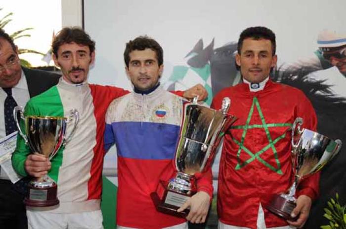 I primi tre fantini classificati nel Campionato del Mediterraneo