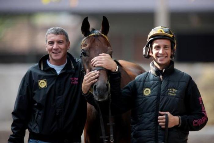 L\'allenatore Paolo Favero e il fantino Raffaele Romano. foto Stefano Grasso per cavallo2000