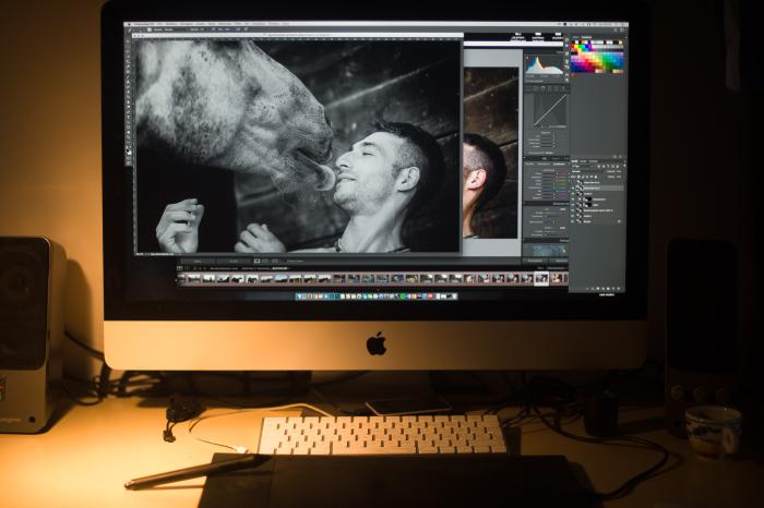 Fantini in posa per il calendario di Anima Equina Fantini in posa per il calendario di Anima Equina